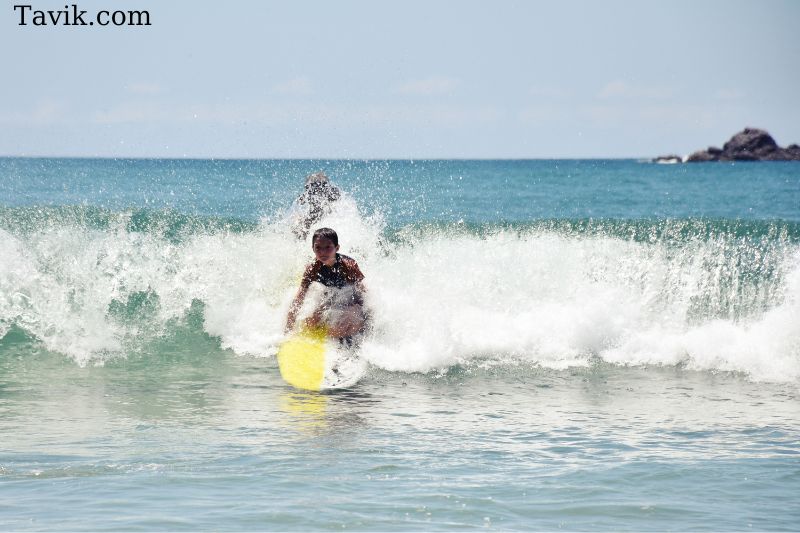 5 Tips How To Surf For Beginners
